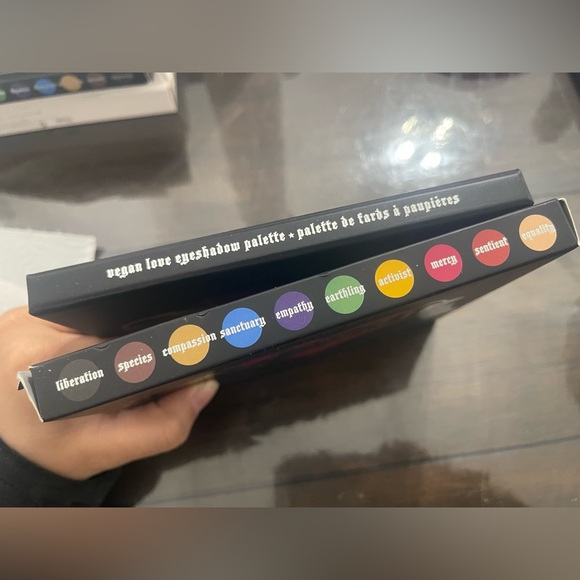 New Kat Von D Vegan Love Eyeshadow Palette - Picture 5 of 6